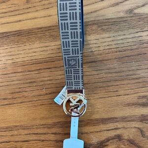 Anne Kline Reversible Brown & Tan w Gold Hardware Women’s Belt

Size M
NWT